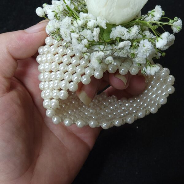 Elegant ring